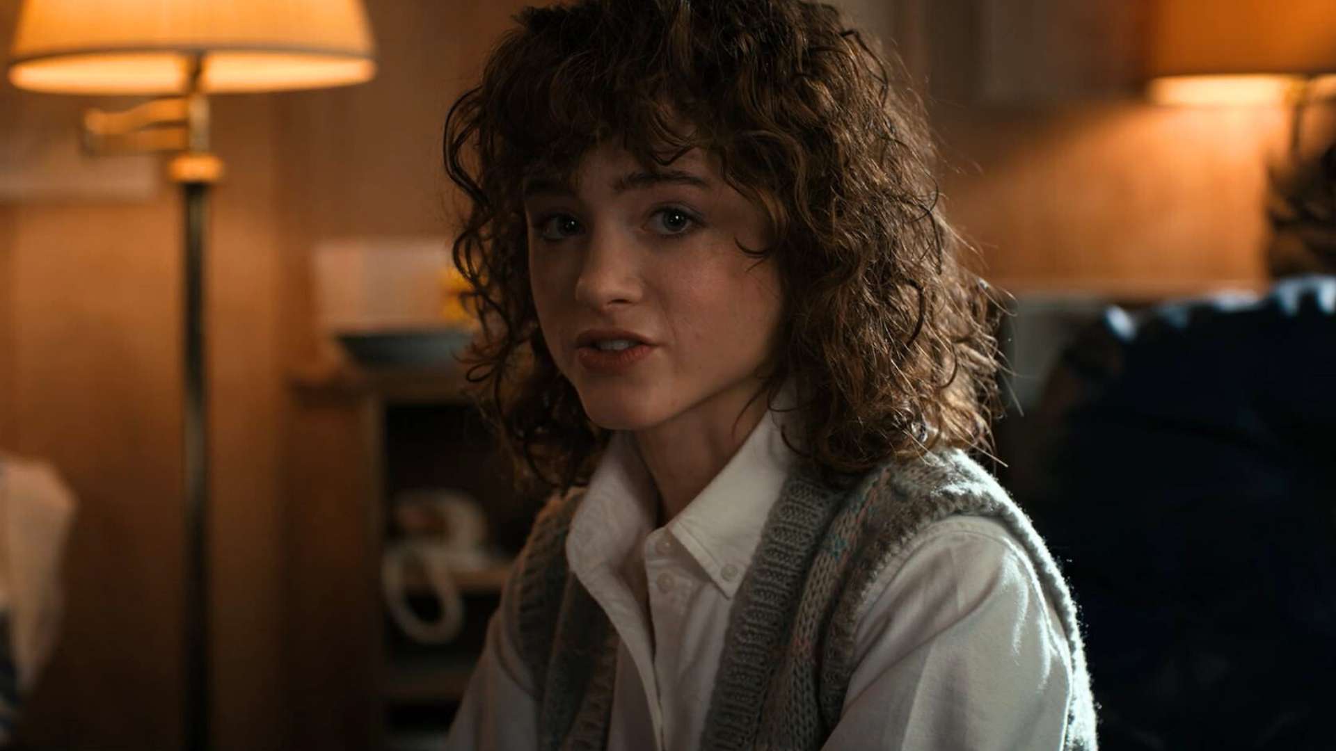 Stranger Things Was Meant to Be a Miniseries, But Netflix Quickly Greenlit Season 2 - Stranger Things Miniseries Season 2 Details
